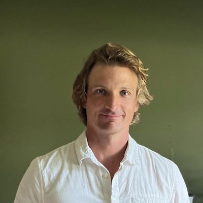 Gabriel, 37