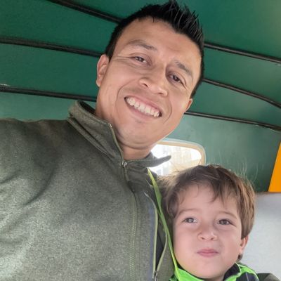 Pedro, 39