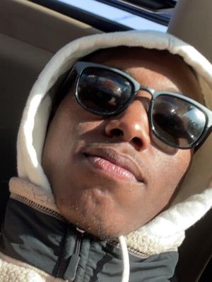 Alex, 24