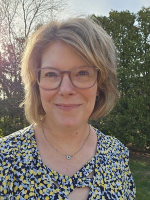 Holly, 59