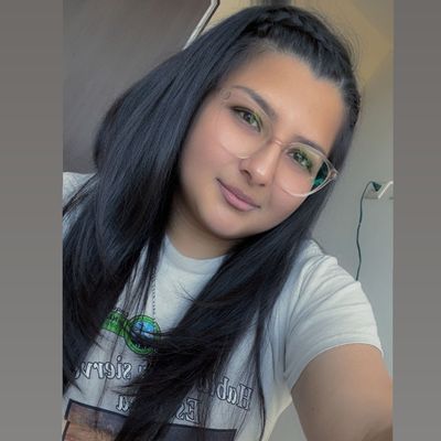 Cynthia, 32