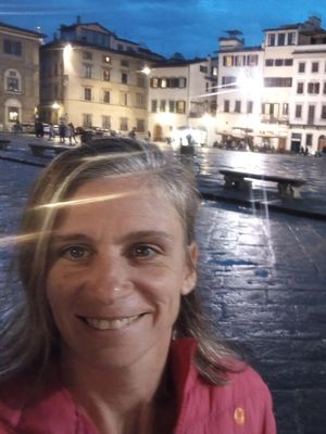 Gloria, 39