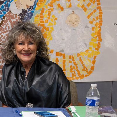 Toni, 70