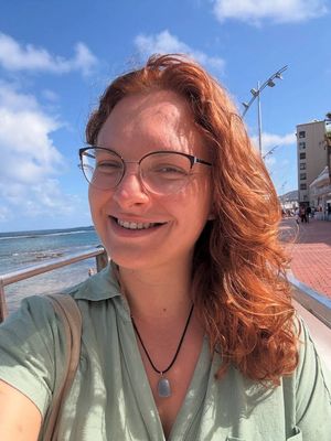 Clari, 41