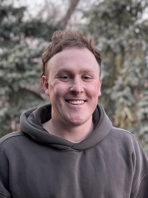 Gabe, 28