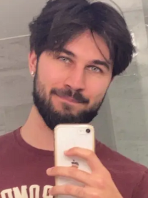 Alexander, 25