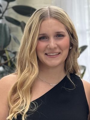 Sarah, 26