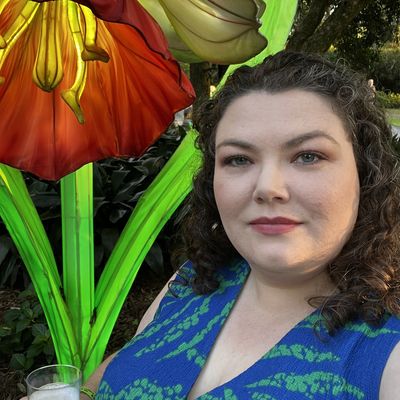 Sarah, 34