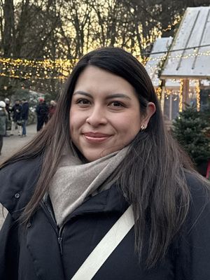 Maria, 27