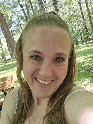 Lori, 42