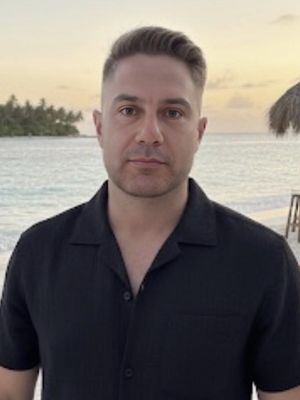 Erik, 49
