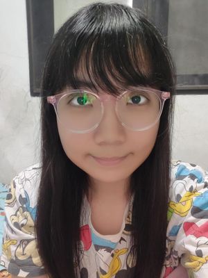 Claudia, 31
