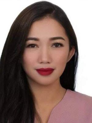 Cora, 40