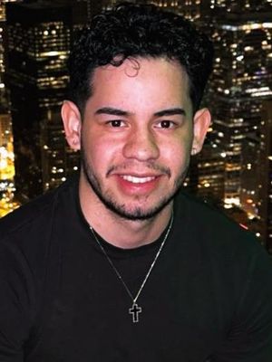 Sebastian, 23