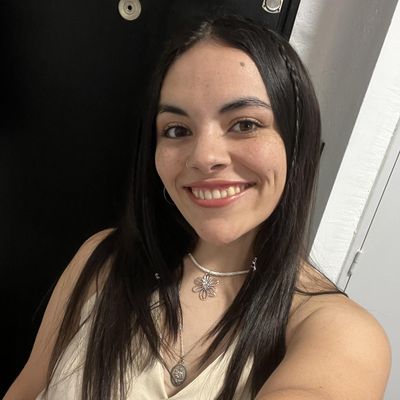 Romina, 26