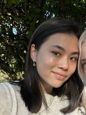 Annalee, 21