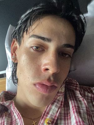 Sam, 19
