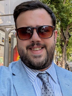 Andres, 33