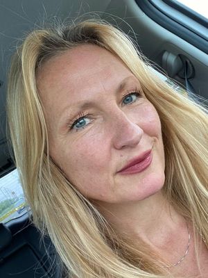 Dorothy, 50