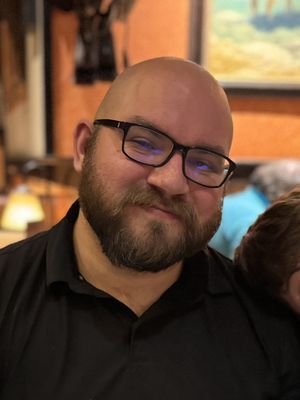 Dylan, 33