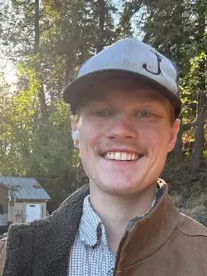 Connor, 19