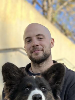 Manuel, 36