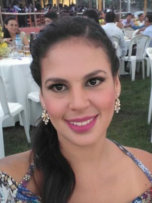Isabel, 36