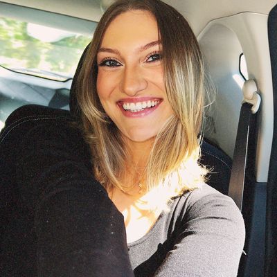 Annamarie, 25