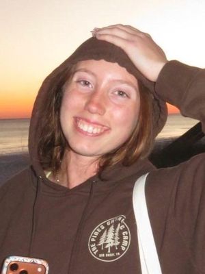 Ava, 20