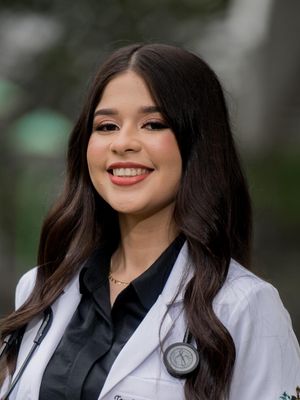 Tayna, 21