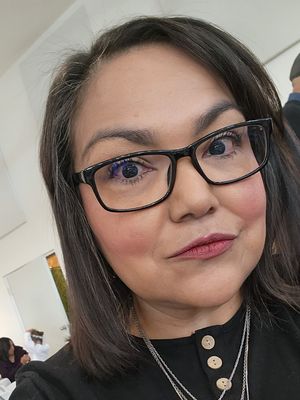 Gloria, 53