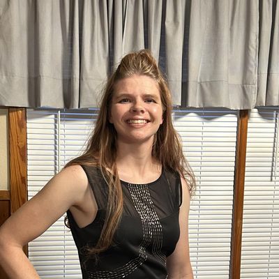 Elizabeth, 29