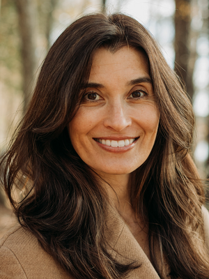 Malia, 44