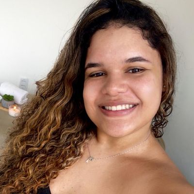 Mariana, 25
