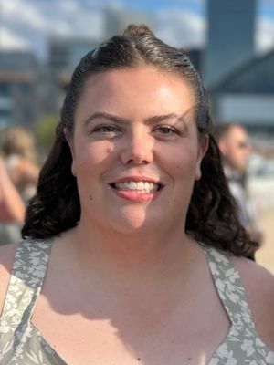 Kayla, 27