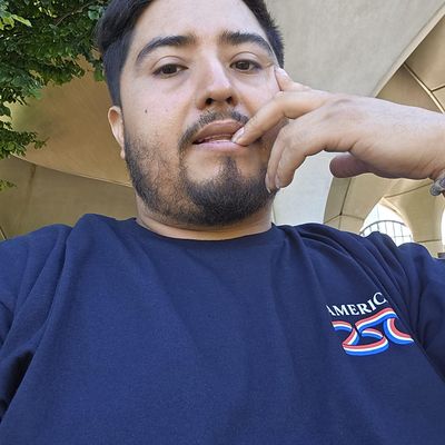 Alexis, 30