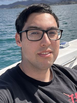 Jose, 33