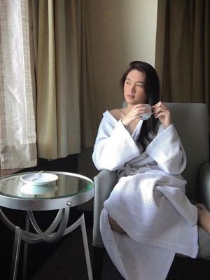 Bea, 31