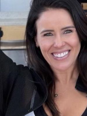 Sandra, 45
