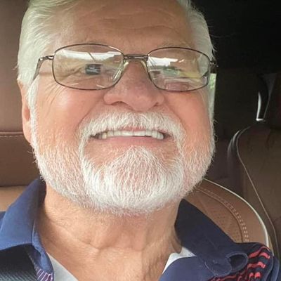 Thomas, 62