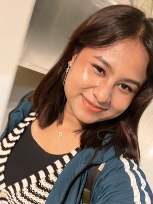 Agnes, 25