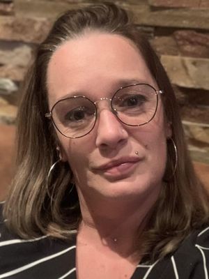 Nelda, 42