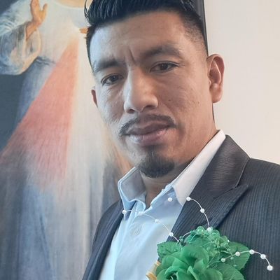 Carlos, 41