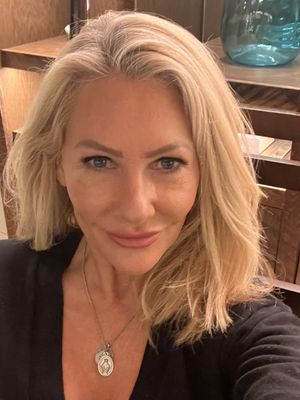 Kathleen, 54