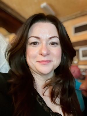 Yvonne, 42