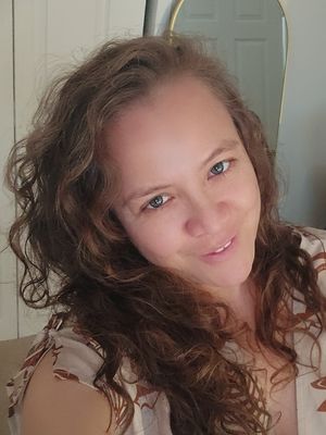 Karen, 44
