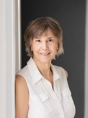 Linda, 70