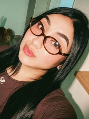 Valentina, 21