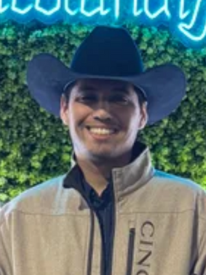 Jonathan, 26