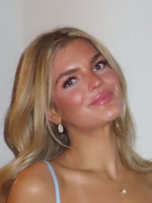 Amanda, 20